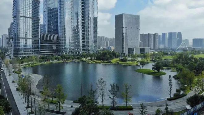 全国奢宅当打之年成都申请“出战”(图21) 全国奢宅当打之年成都申请“出战”(图21)