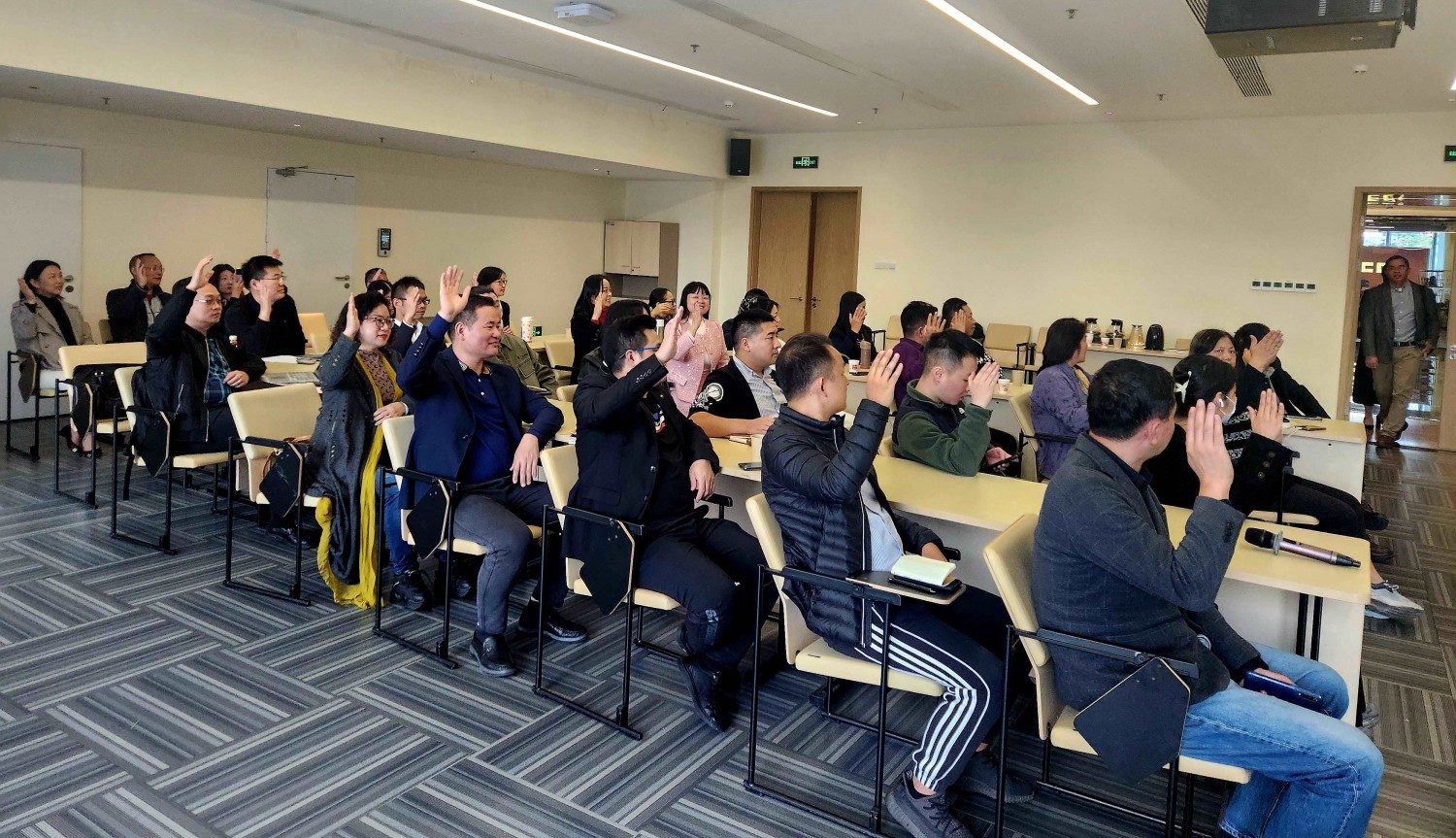 携手奋进 同铸辉煌 构建命运共同体(图9) 携手奋进 同铸辉煌 构建命运共同体(图9)