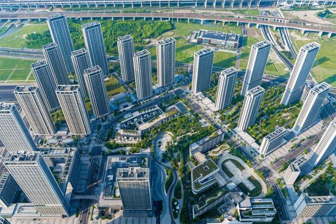 票选开始!2024年度中国住房租赁产品力——新建大型租赁社区(图37) 票选开始!2024年度中国住房租赁产品力——新建大型租赁社区(图37)